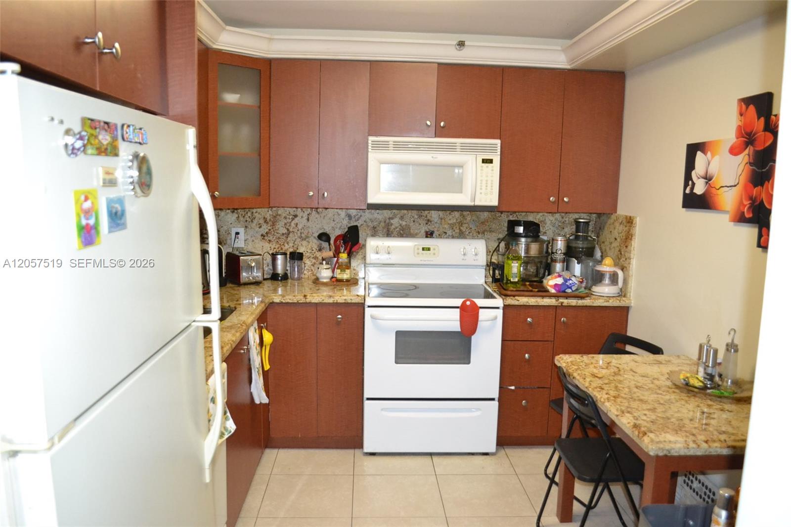 A12057519 Property Photo 17