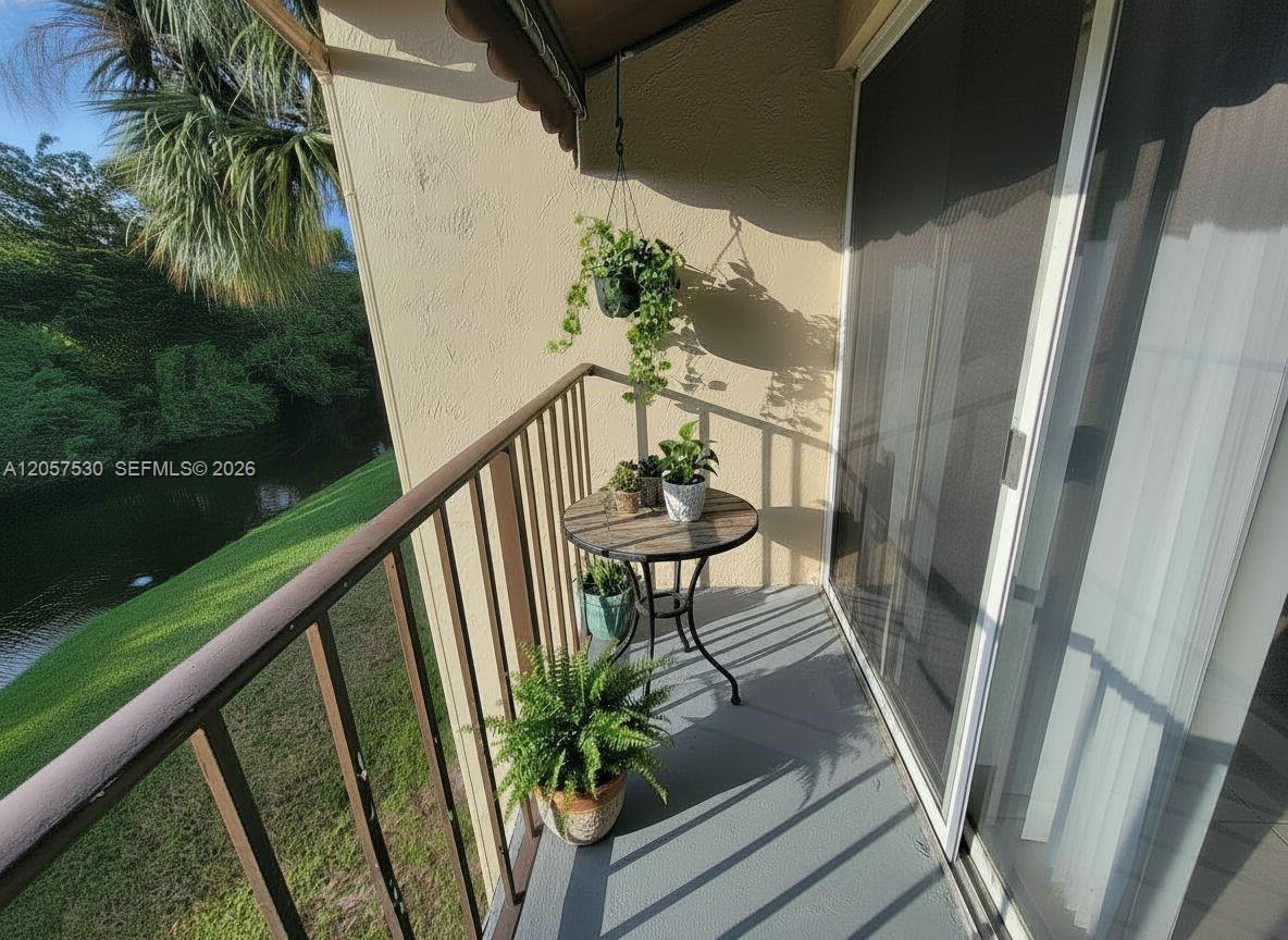 1141 Lake Victoria Drive E Property Photo 6