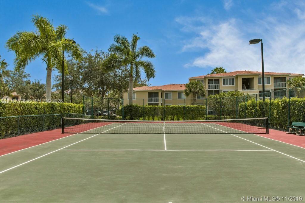 1141 Lake Victoria Drive E Property Photo 23