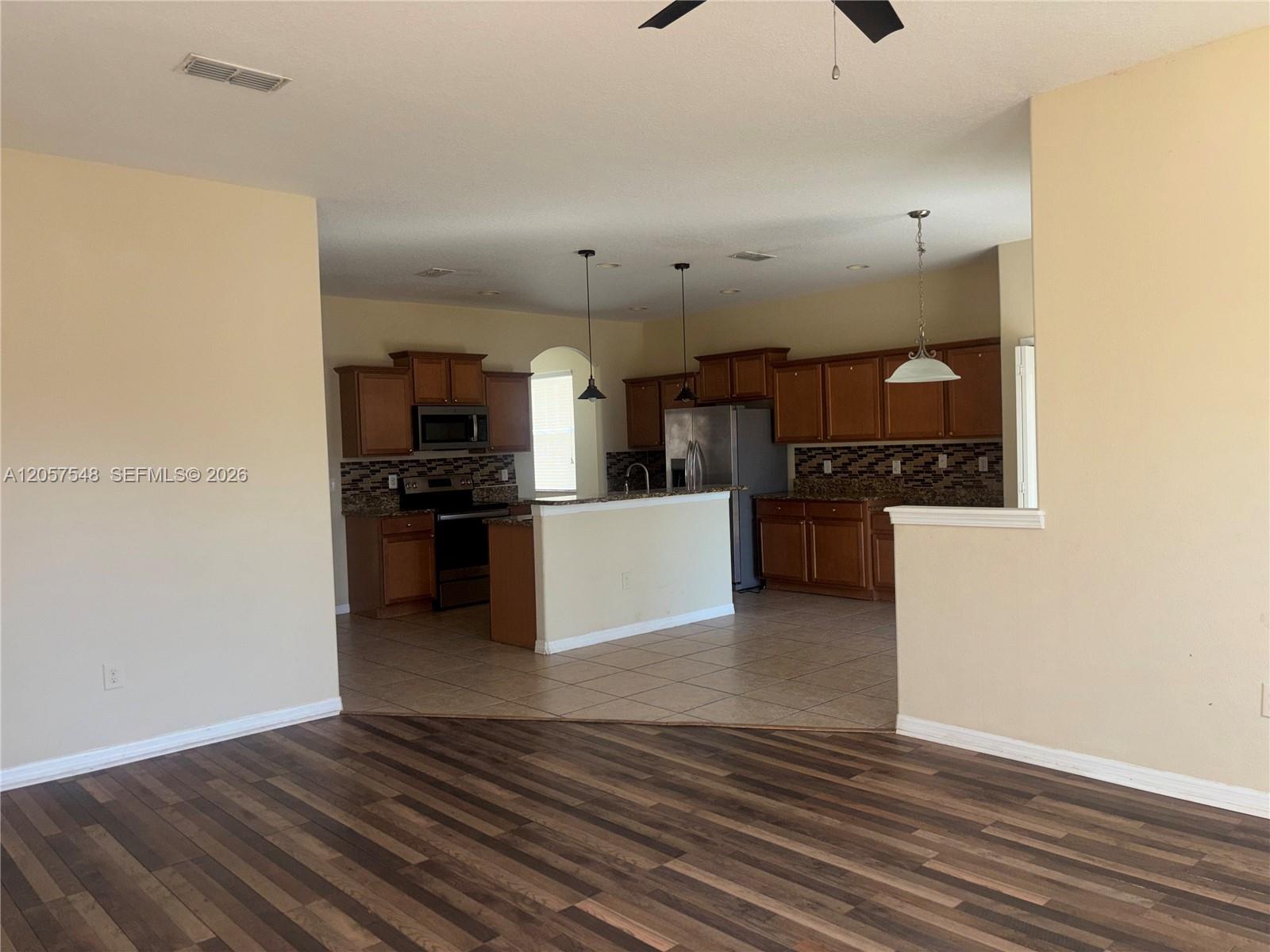 2579 Carrickton Circle Property Photo 10