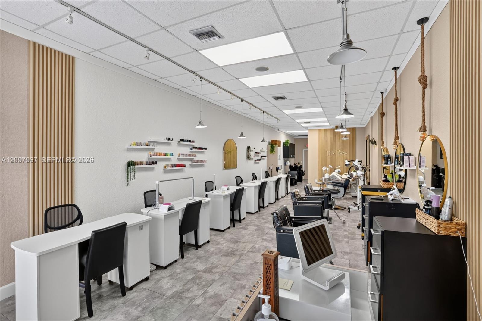 Full Service Full Service Salon For Sale In Miami Property Photo 1
