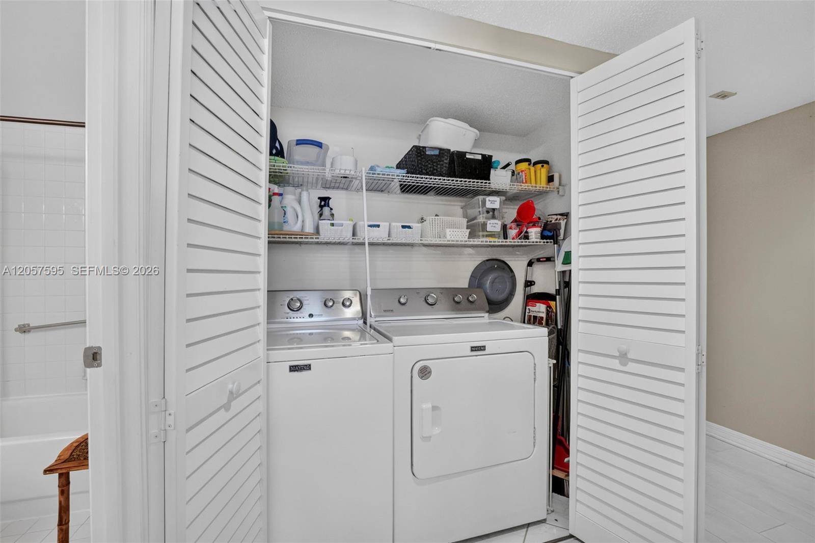 7449 N Devon Drive 207 Property Photo 12
