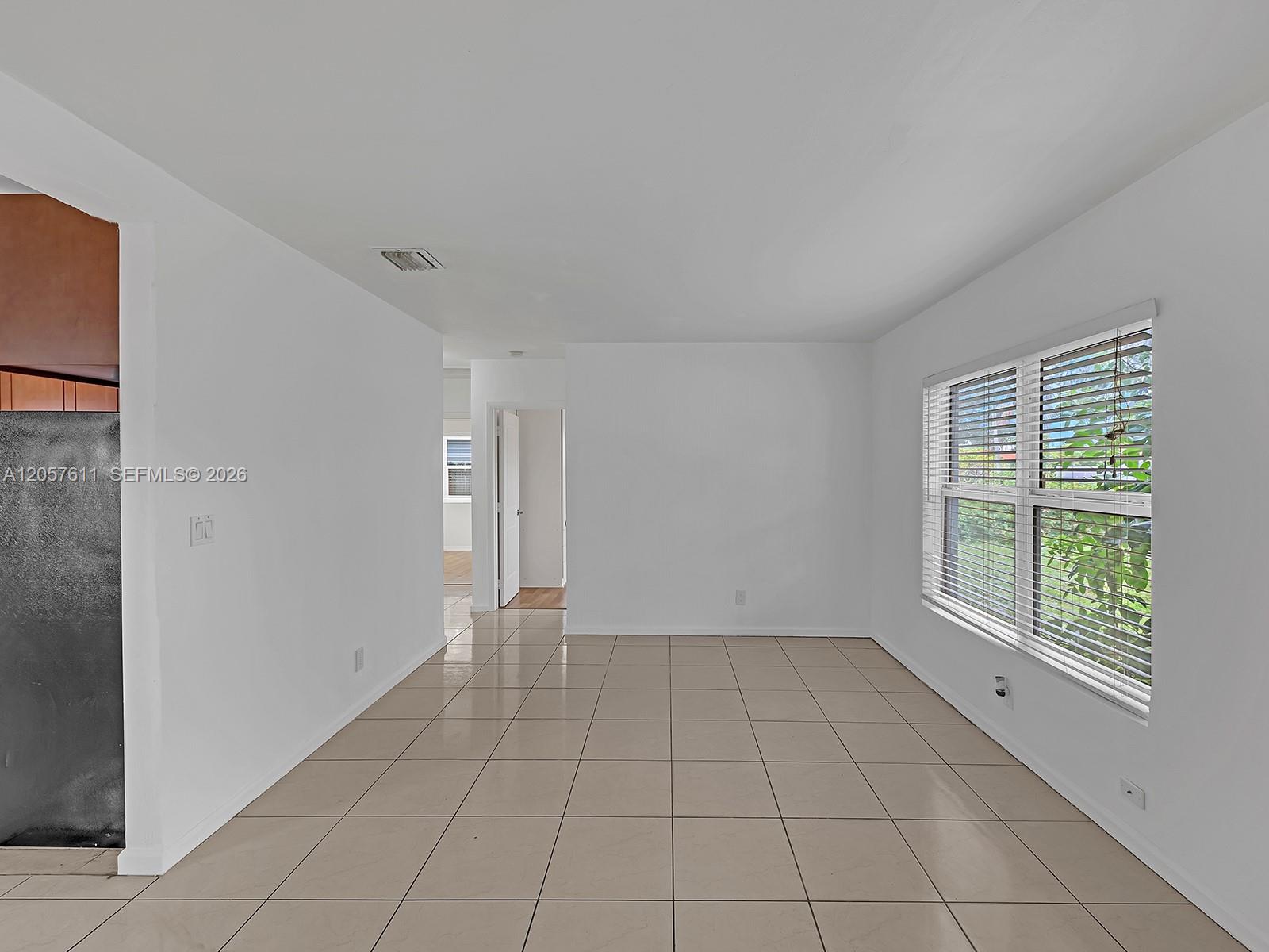 1636 Ne 15th Avenue Property Photo 6