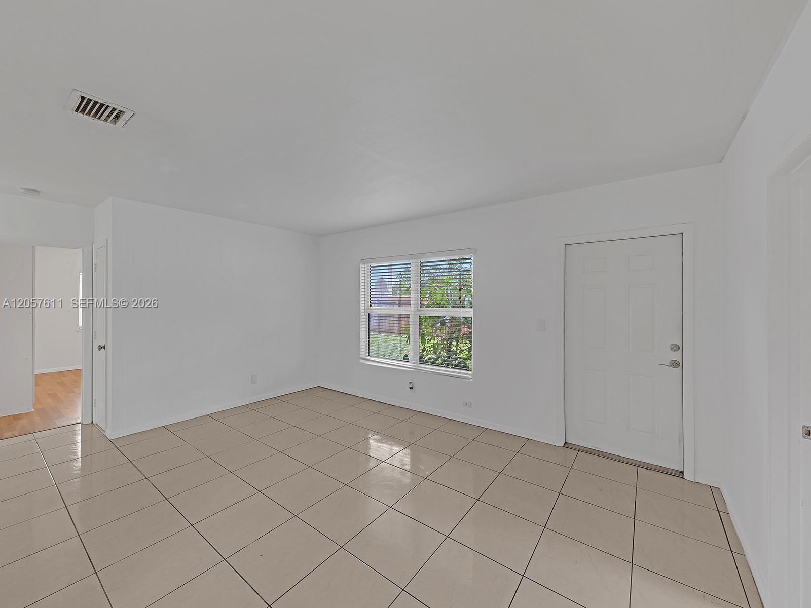 1636 Ne 15th Avenue Property Photo 7