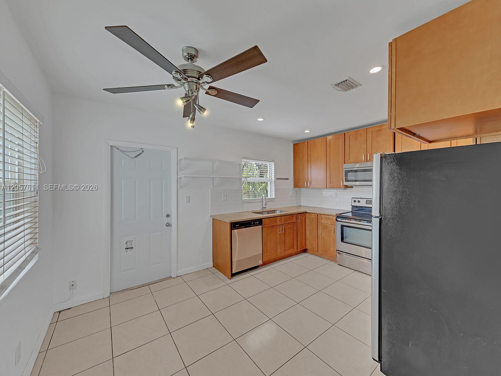 1636 Ne 15th Avenue Property Photo 15