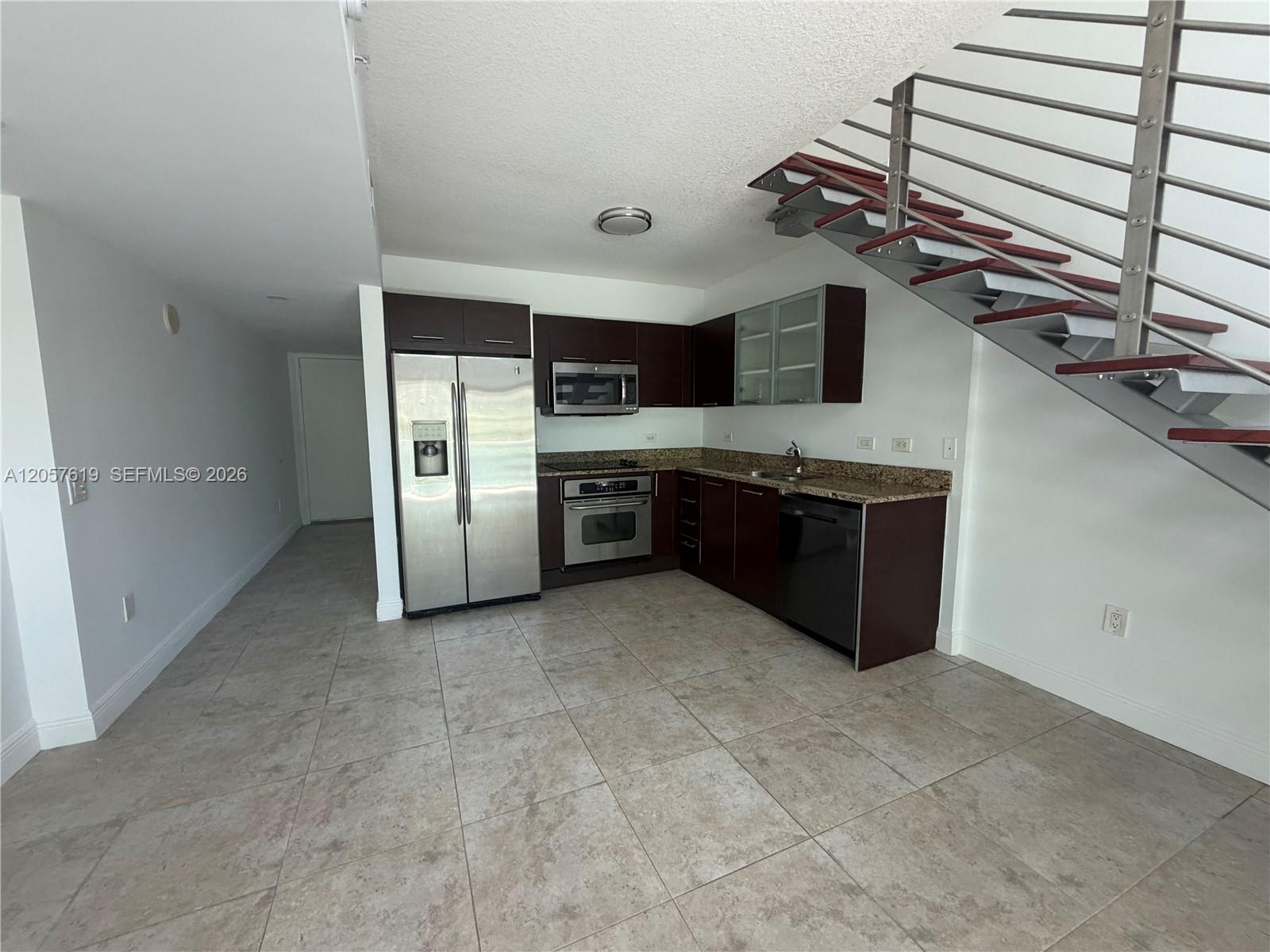 41 Se 5th Street 404 Property Photo 6