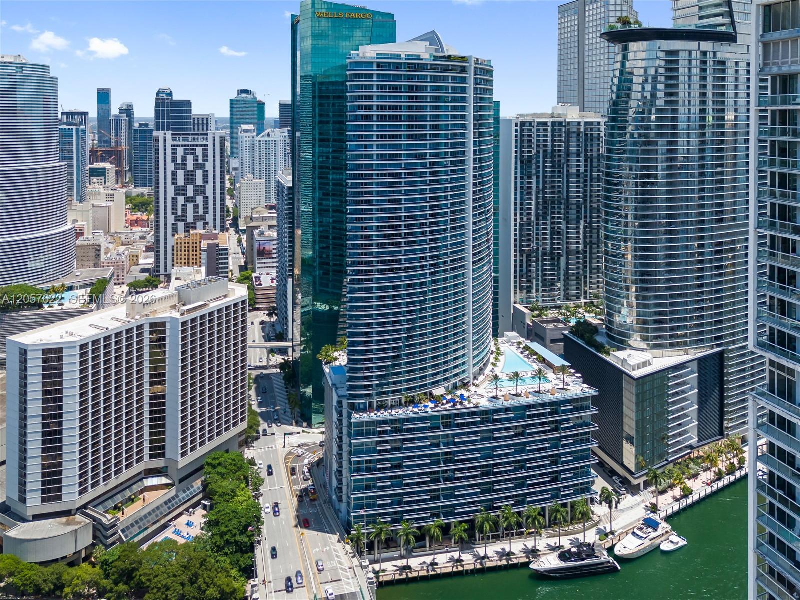 200 Biscayne Boulevard Way 4004 Property Photo 1