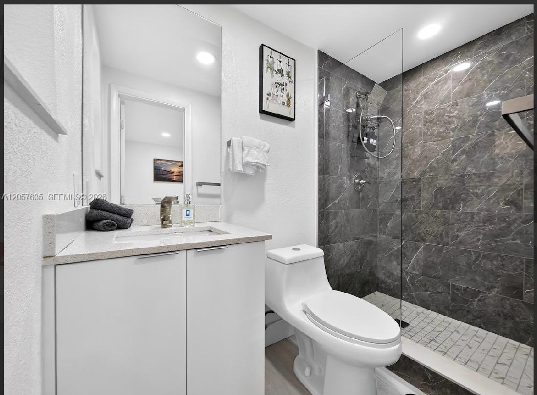 251 Nw 57th Avenue Property Photo 4