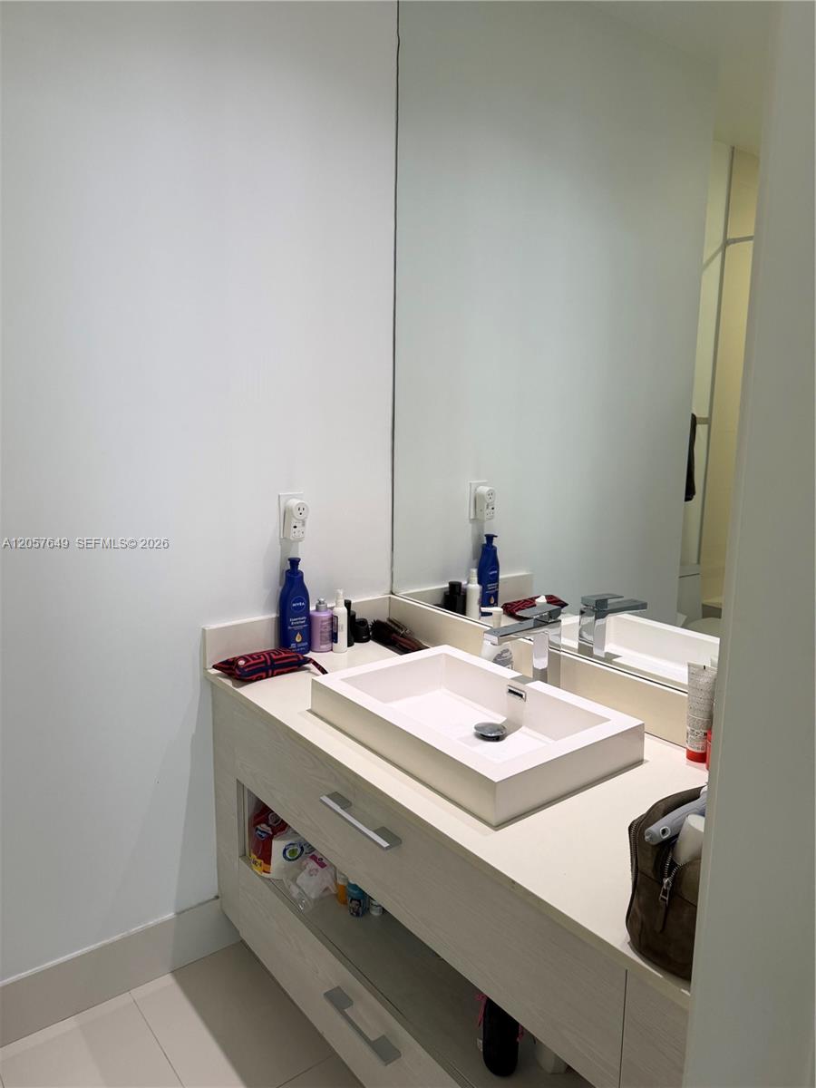 55 Sw 9th Street 4209 Property Photo 12