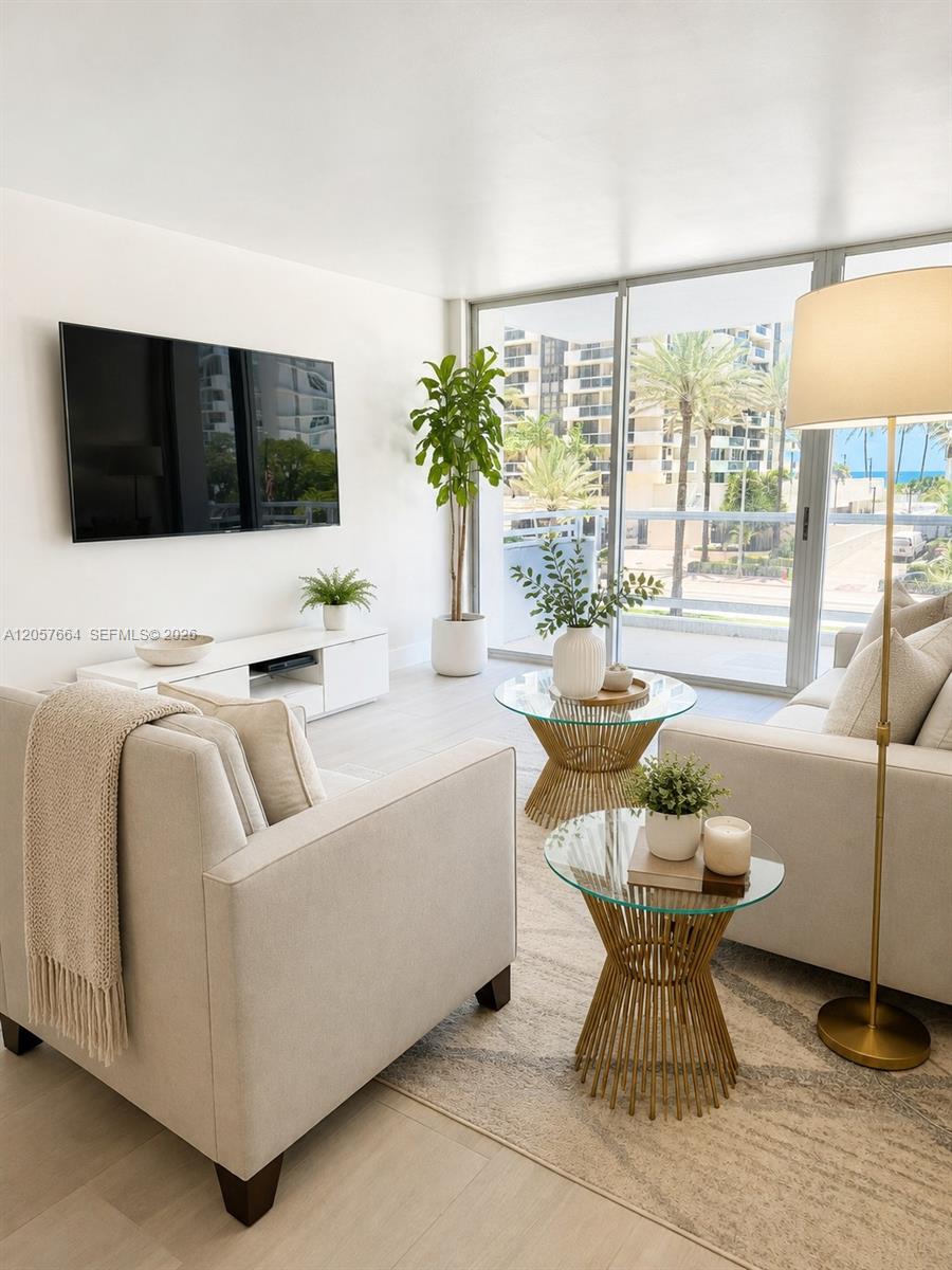 5700 Collins Avenue 3c Property Photo 4