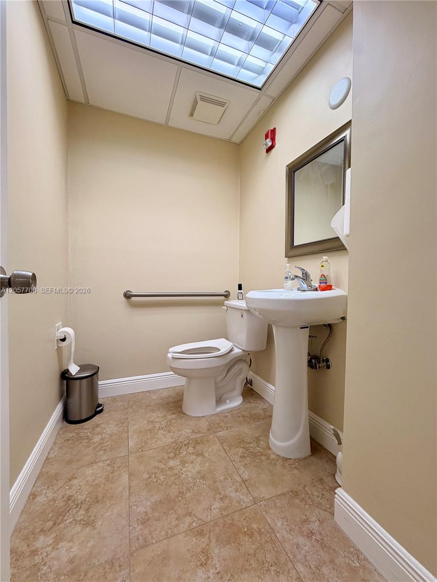 344 W 65th Street 202 Property Photo 14