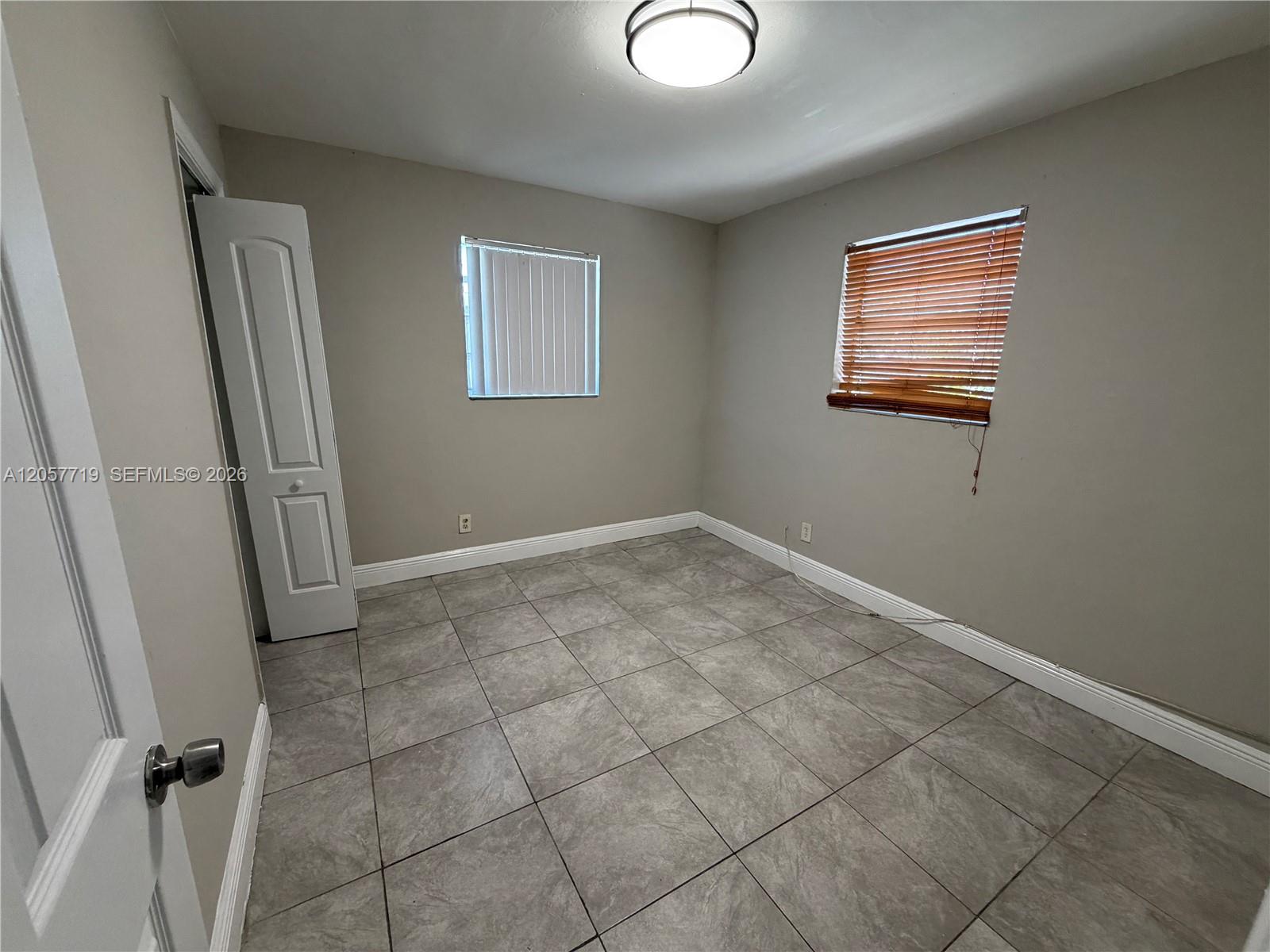 4680 Sw 33rd Avenue 2 Property Photo 5