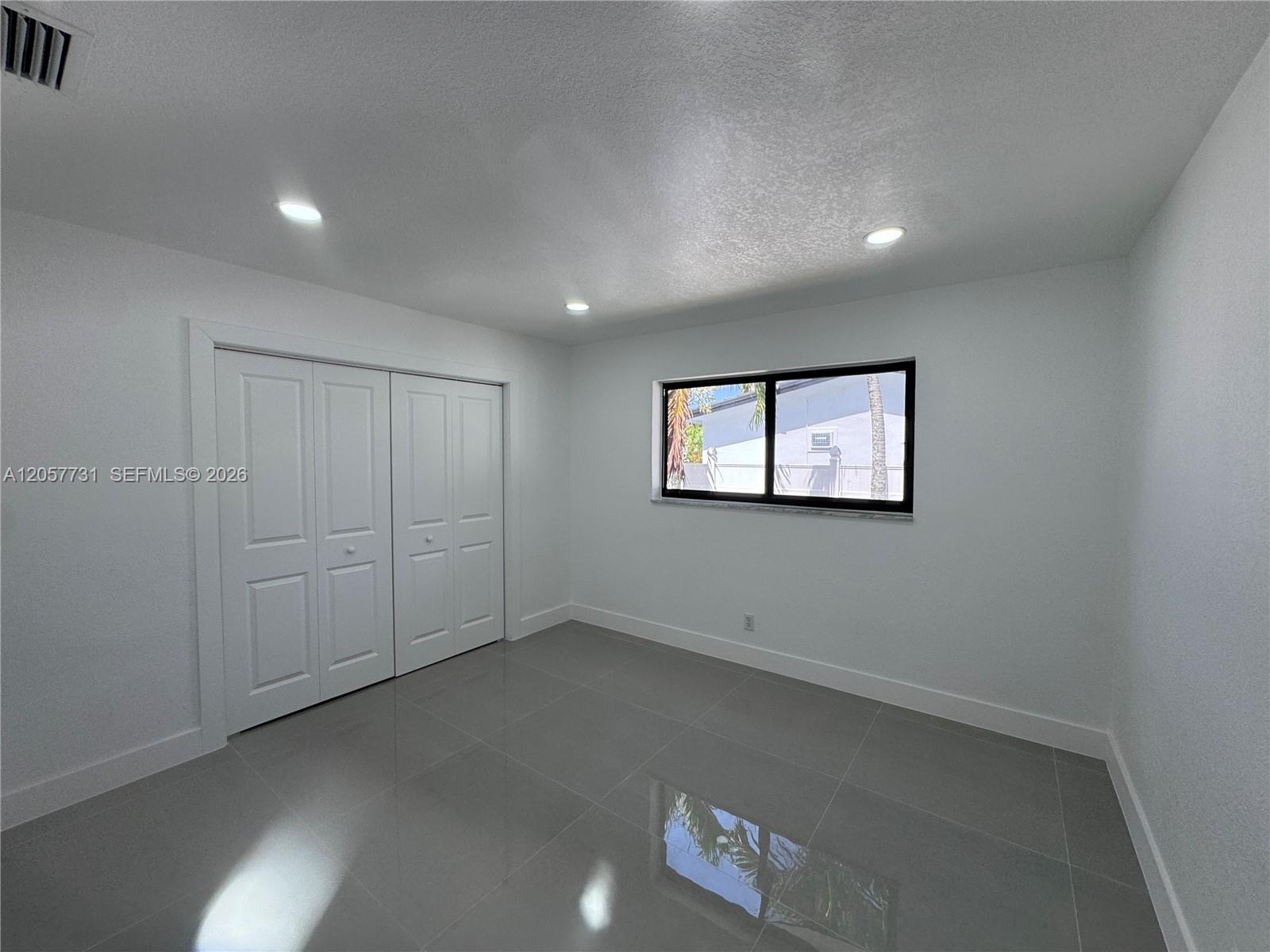 1370 Sw 32nd Street Property Photo 15