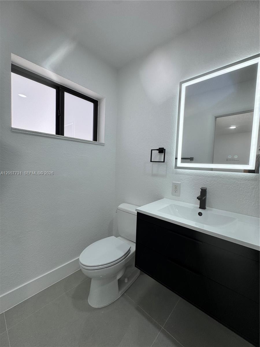 1370 Sw 32nd Street Property Photo 18