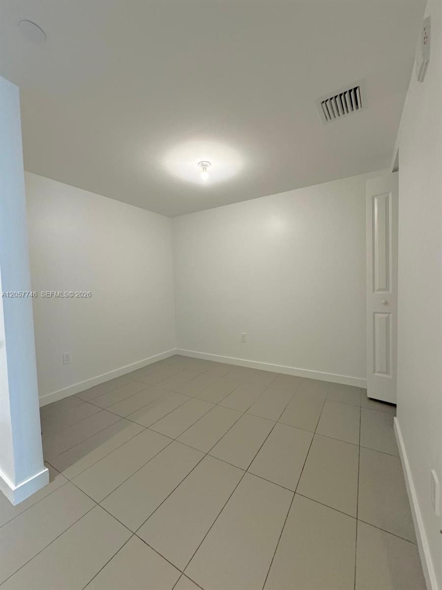 1600 Ne 1st Avenue 2611 Property Photo 7