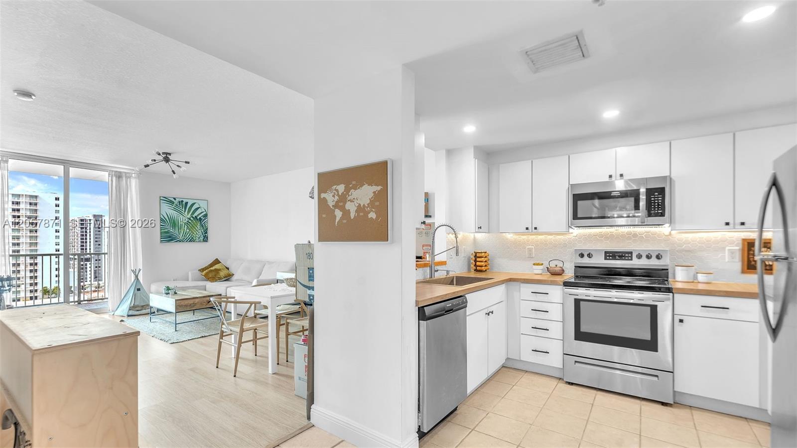 1250 S Miami Avenue 1307 Property Photo 1