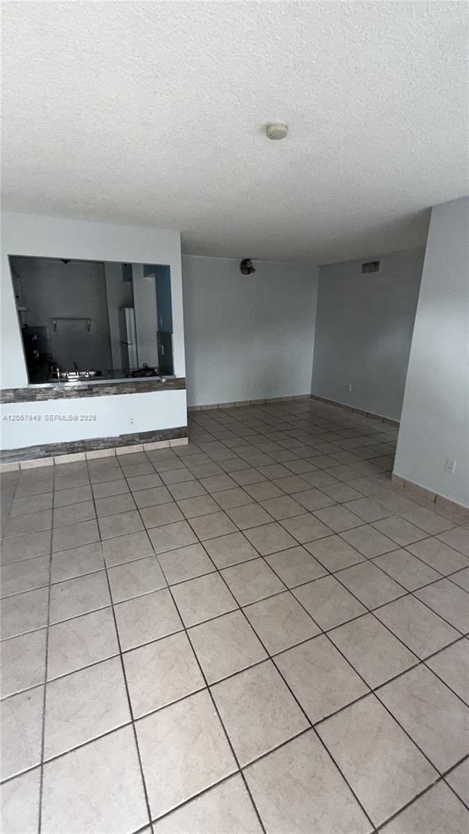 A12057949 Property Photo 4
