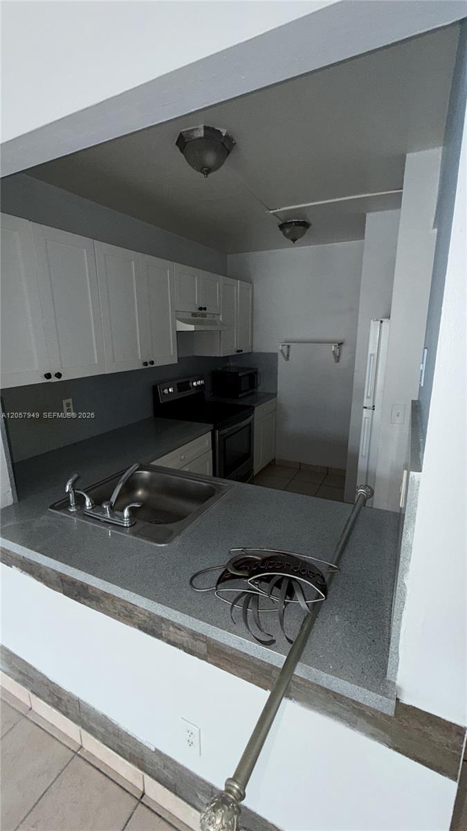 A12057949 Property Photo 5