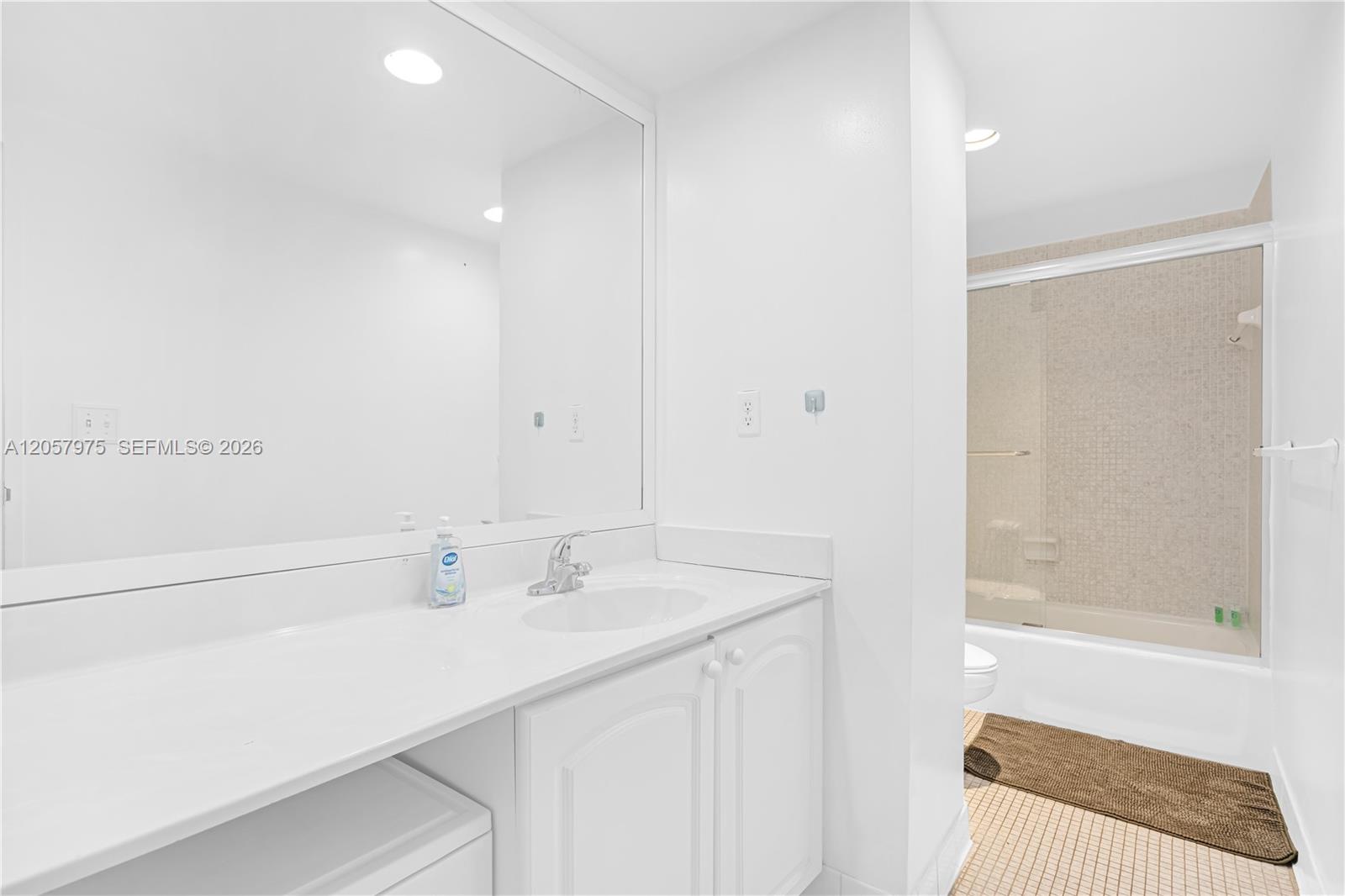 4001 S Ocean Drive 7p Property Photo 10