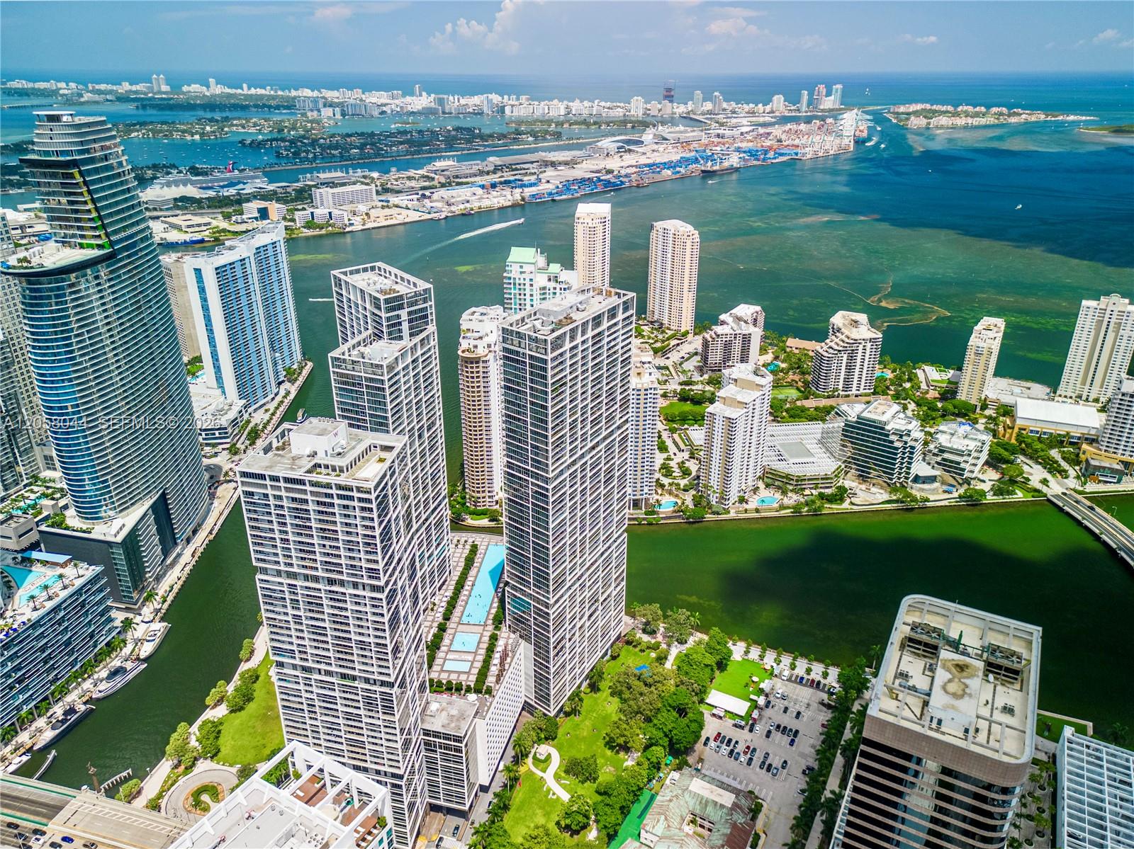 475 Brickell Avenue 5013 Property Photo 10