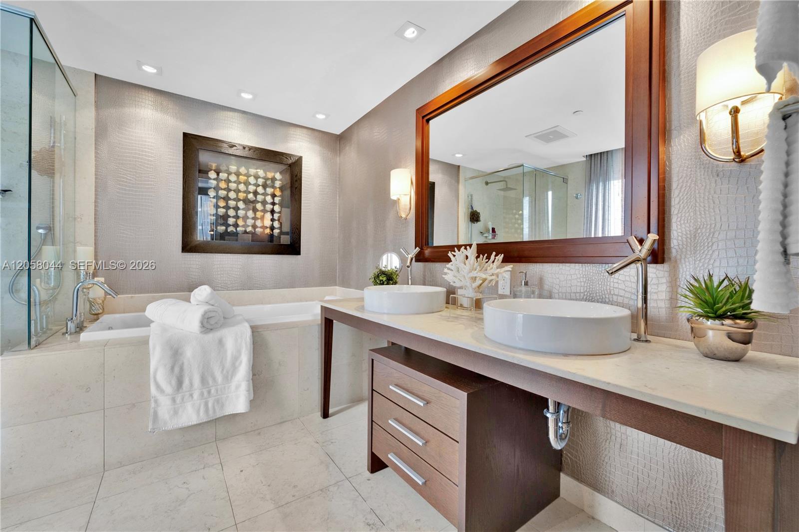 475 Brickell Avenue 5013 Property Photo 22