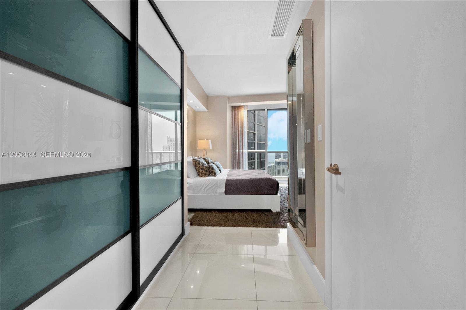 475 Brickell Avenue 5013 Property Photo 26