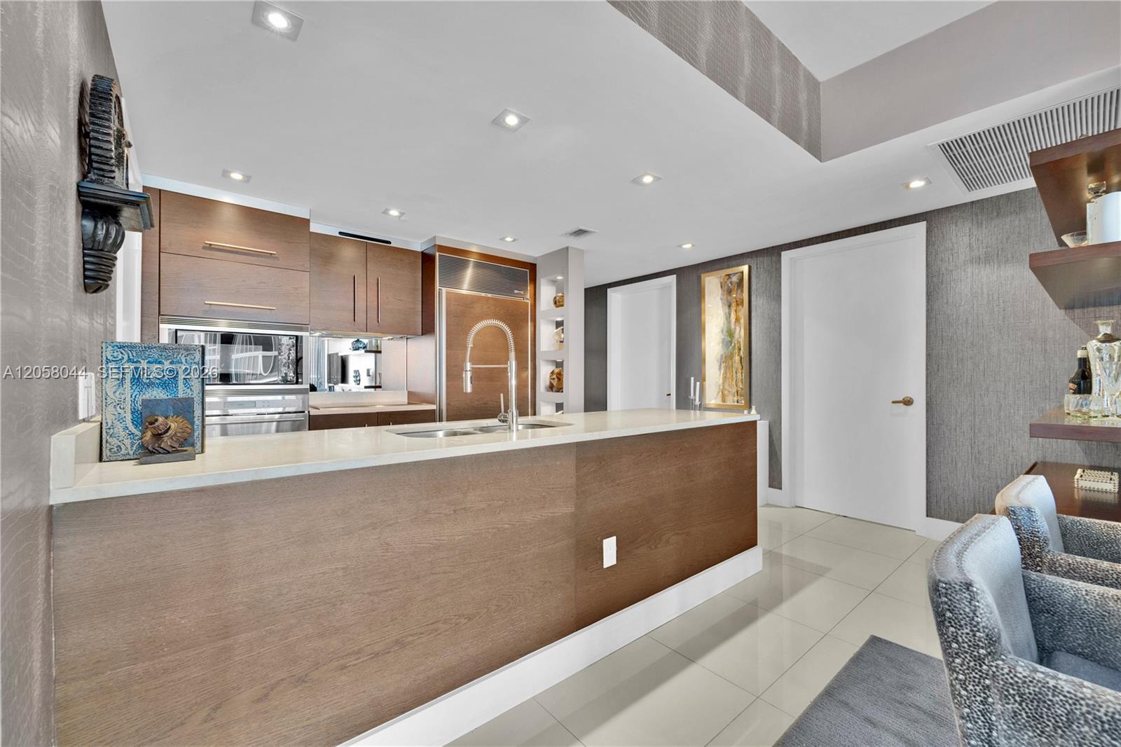 475 Brickell Avenue 5013 Property Photo 30