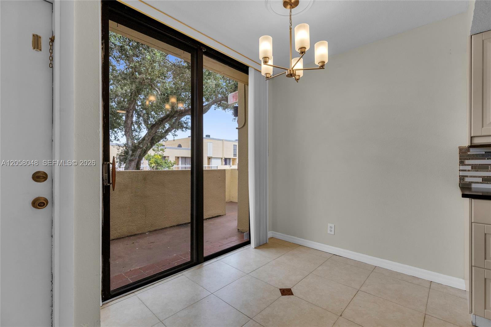 2930 Sw 87th Terrace 1814 Property Photo 6