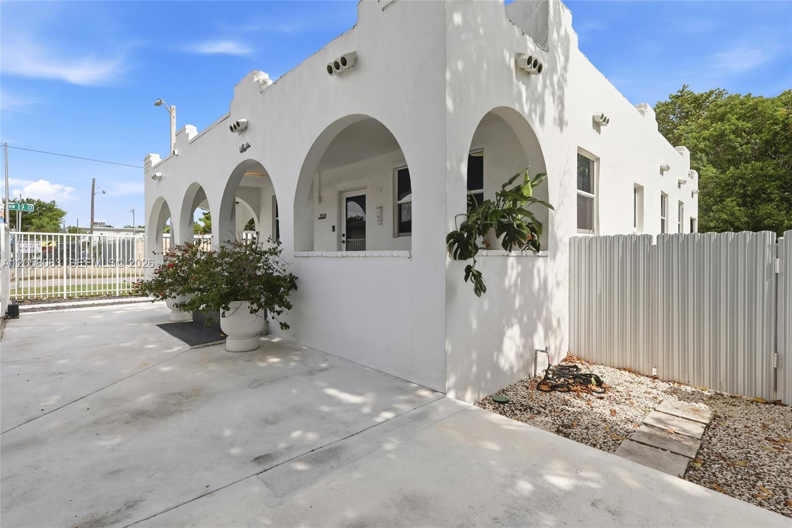 1909 Nw 62nd Street Property Photo 18