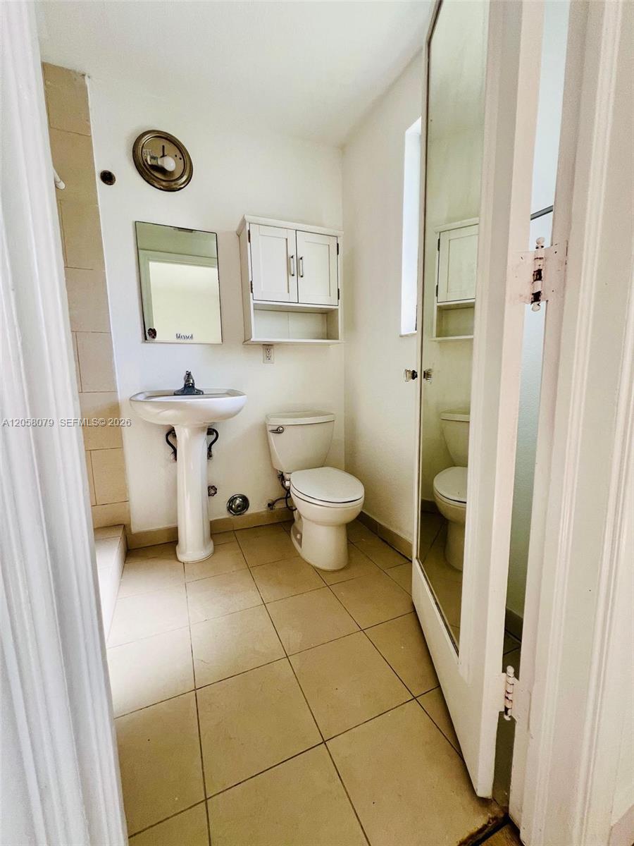 2830 Pine Tree Drive 1 Property Photo 12
