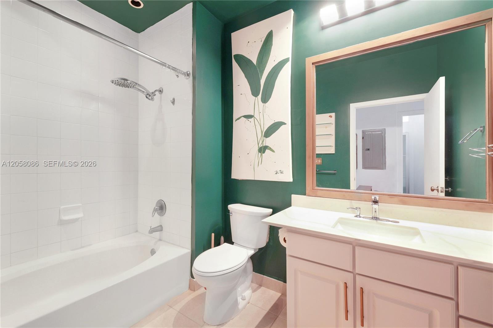 2001 Biscayne Boulevard 2514 Property Photo 13