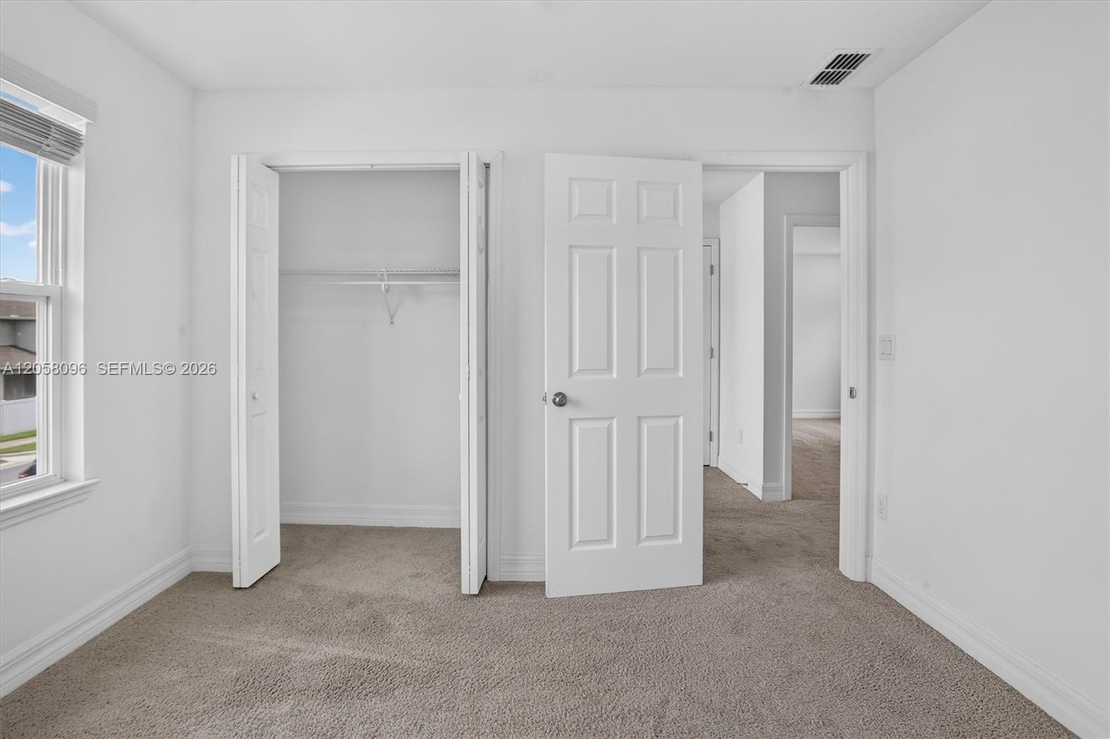 8565 Lamppost Property Photo 23