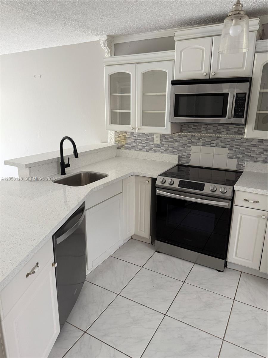 1780 Ne 191st Street 410-2 Property Photo 2