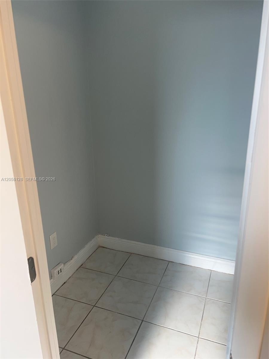 1780 Ne 191st Street 410-2 Property Photo 7