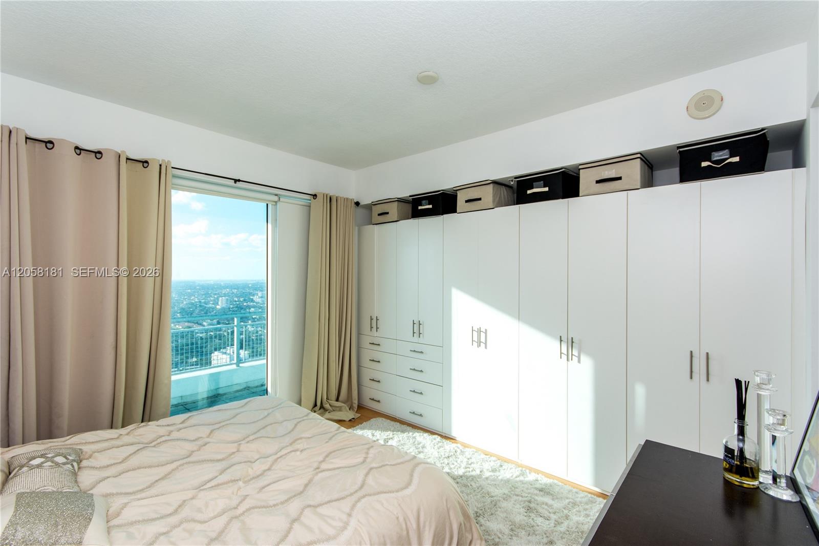 A12058181 Property Photo 6