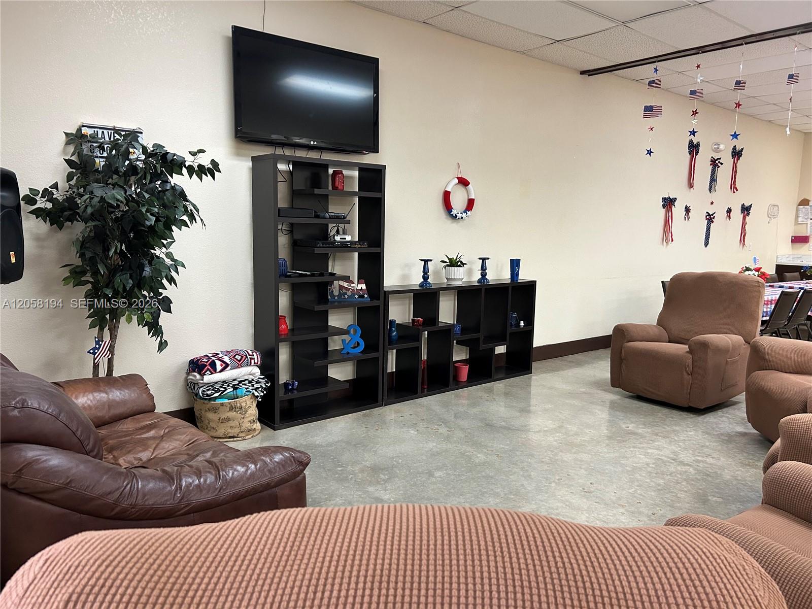 A12058194 Property Photo 41