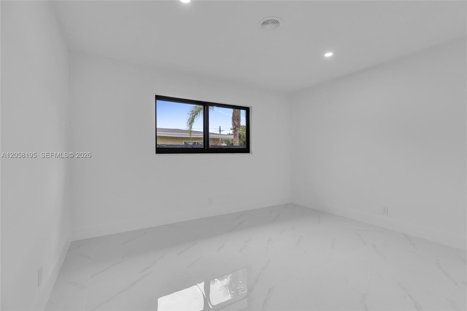 6940 Nw 6th Street Property Photo 26