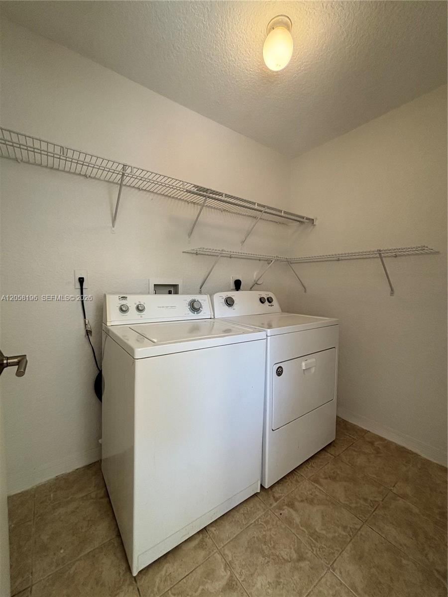 4931 N Harbor Isles Drive 203 Property Photo 10
