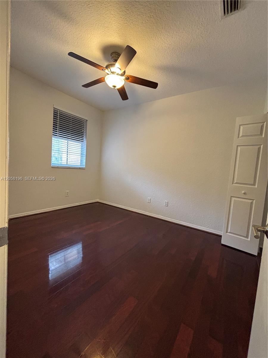 4931 N Harbor Isles Drive 203 Property Photo 20