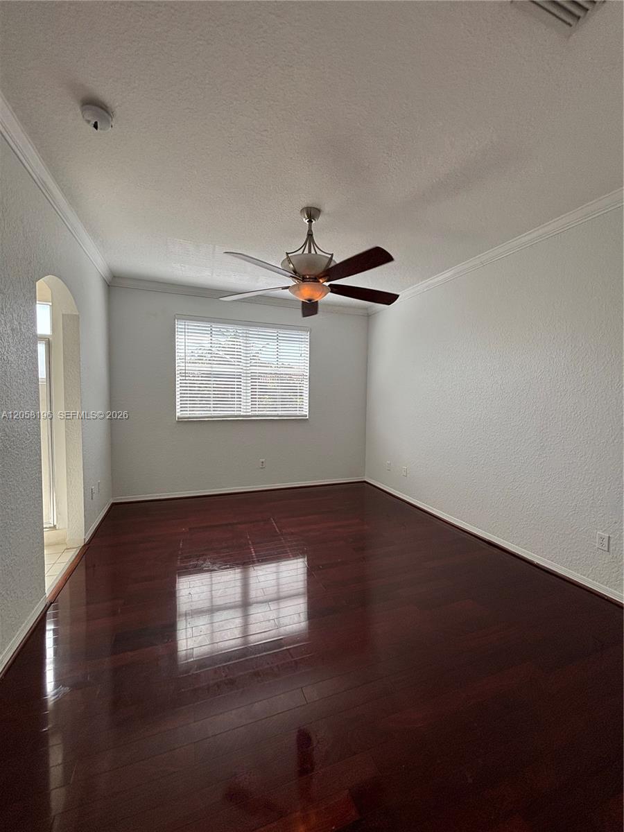 4931 N Harbor Isles Drive 203 Property Photo 22