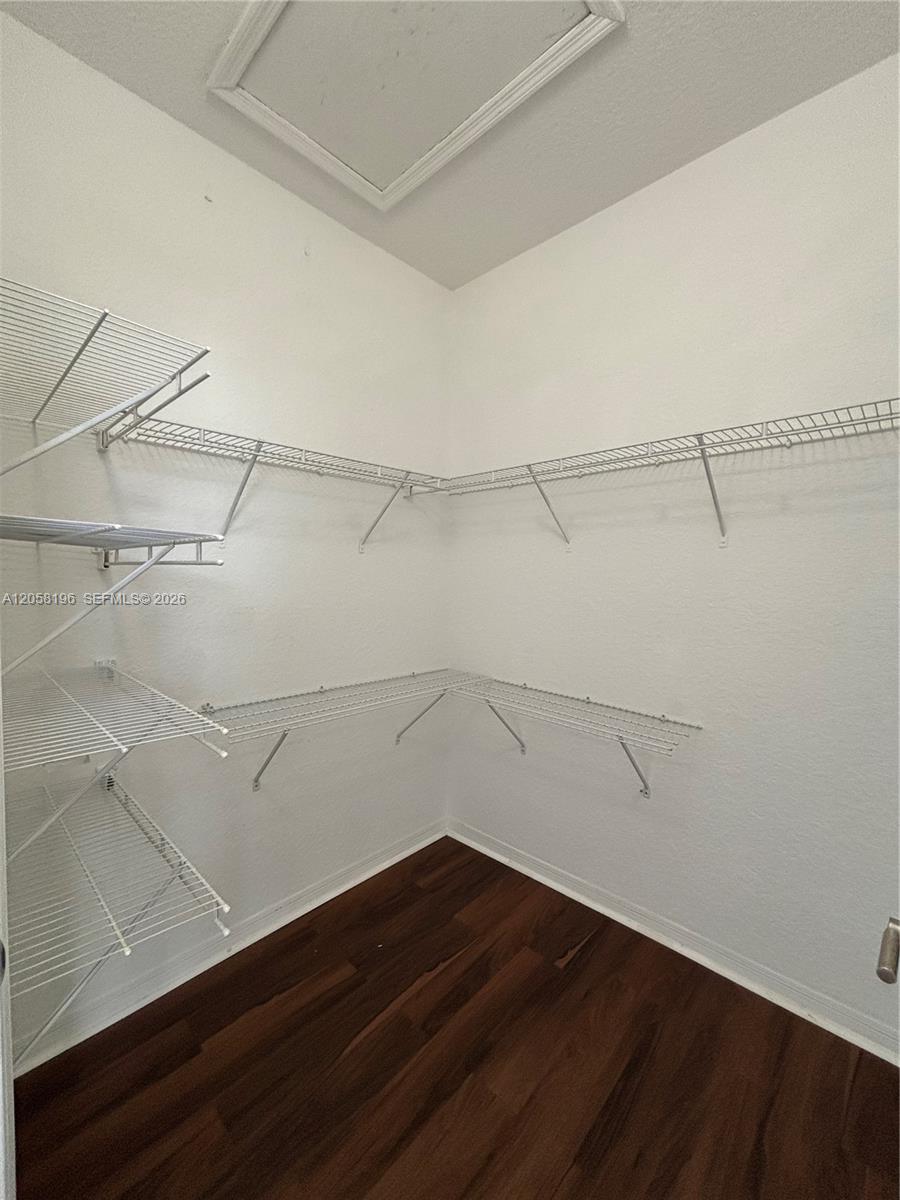 4931 N Harbor Isles Drive 203 Property Photo 27