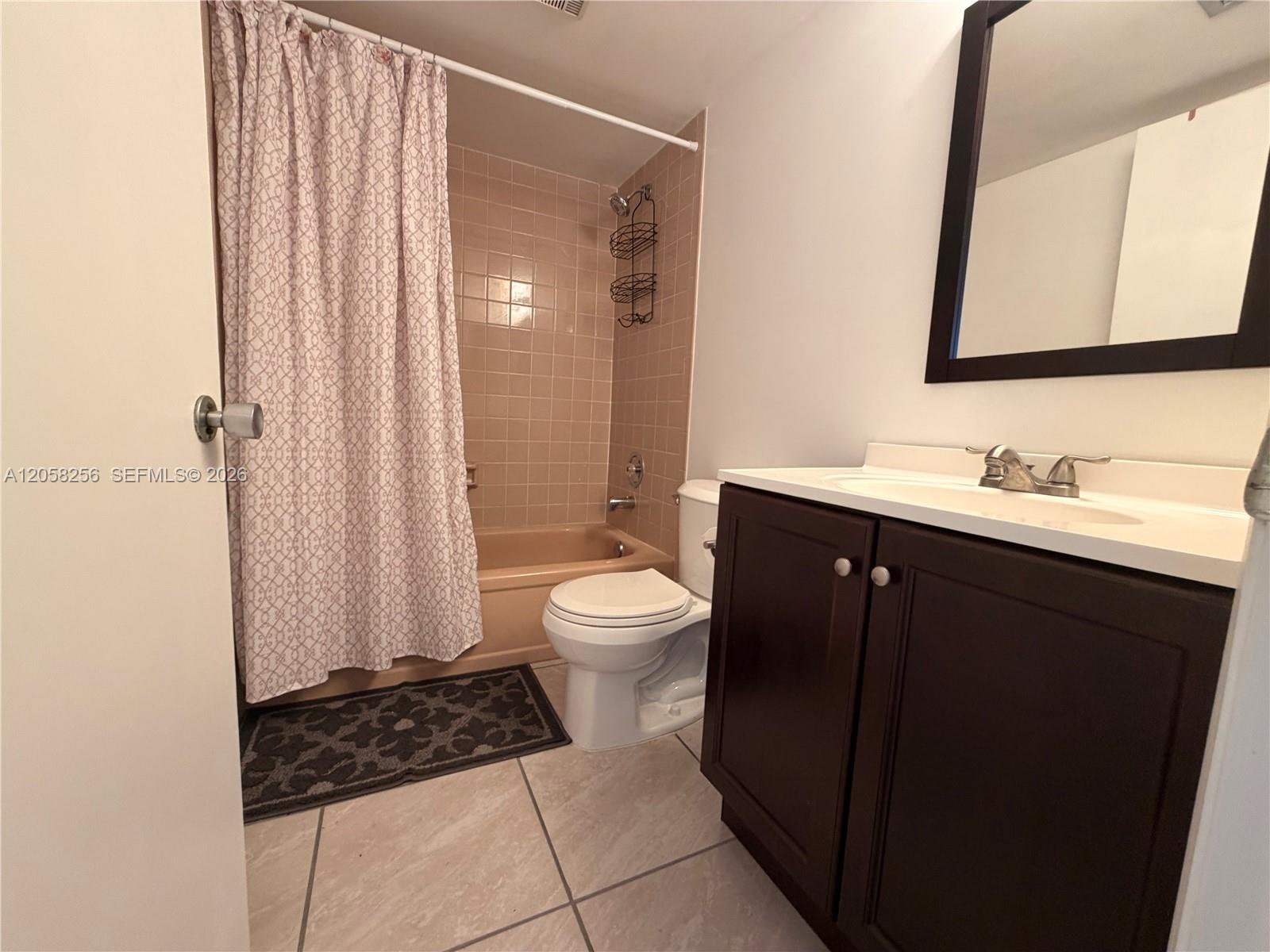 7620 Nw 18th Street 403 Property Photo 11