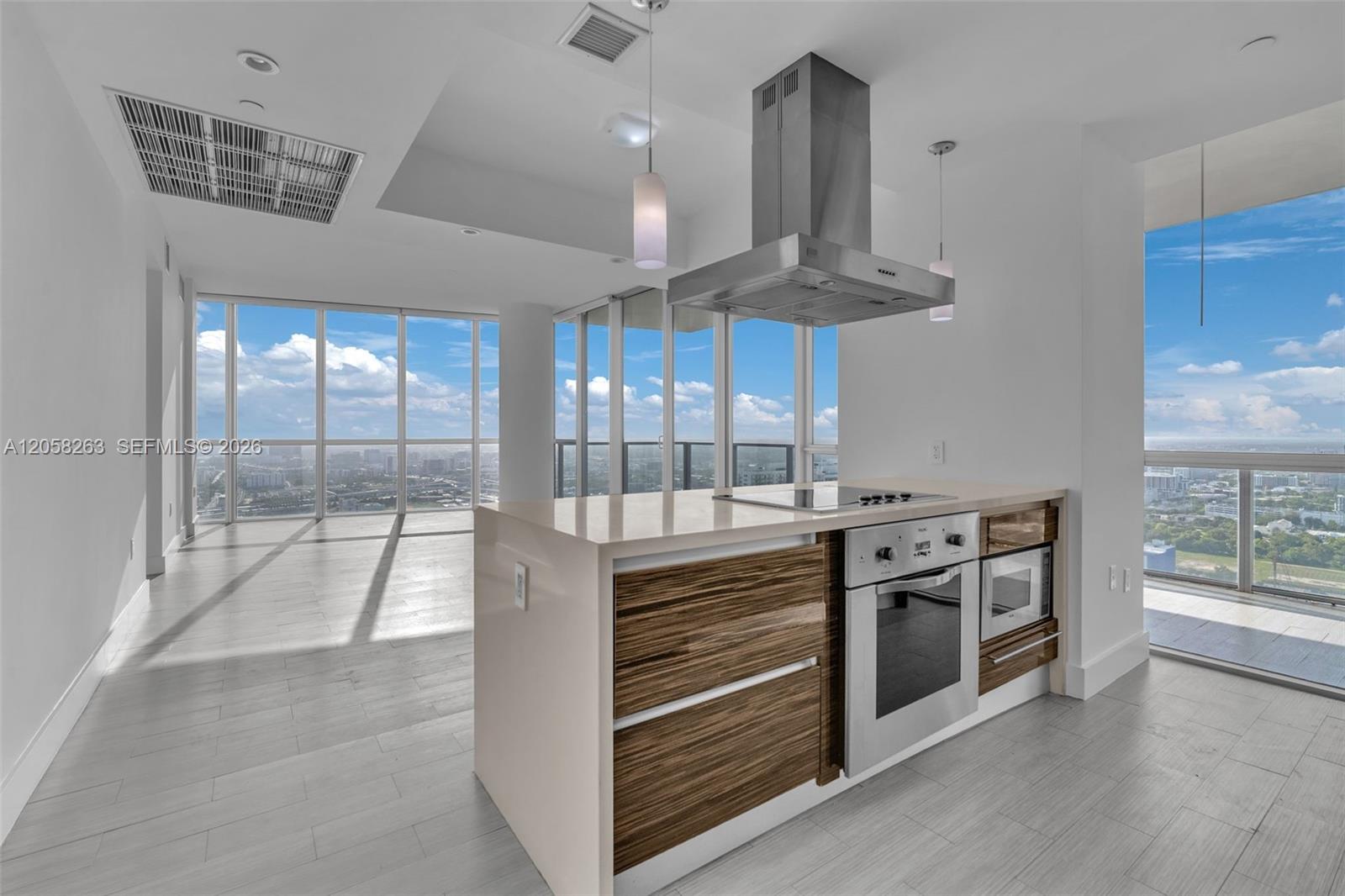 1100 Biscayne Boulevard 4308 Property Photo 13