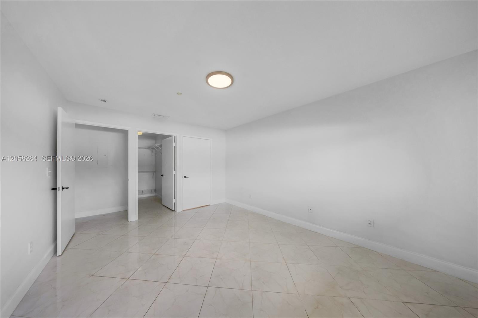 15011 Ashland Circle 19 Property Photo 24