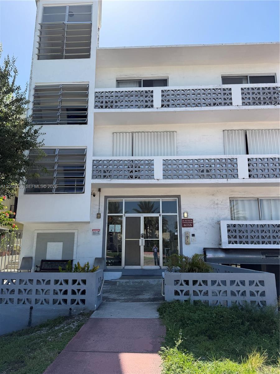 A12058339 Property Photo 16