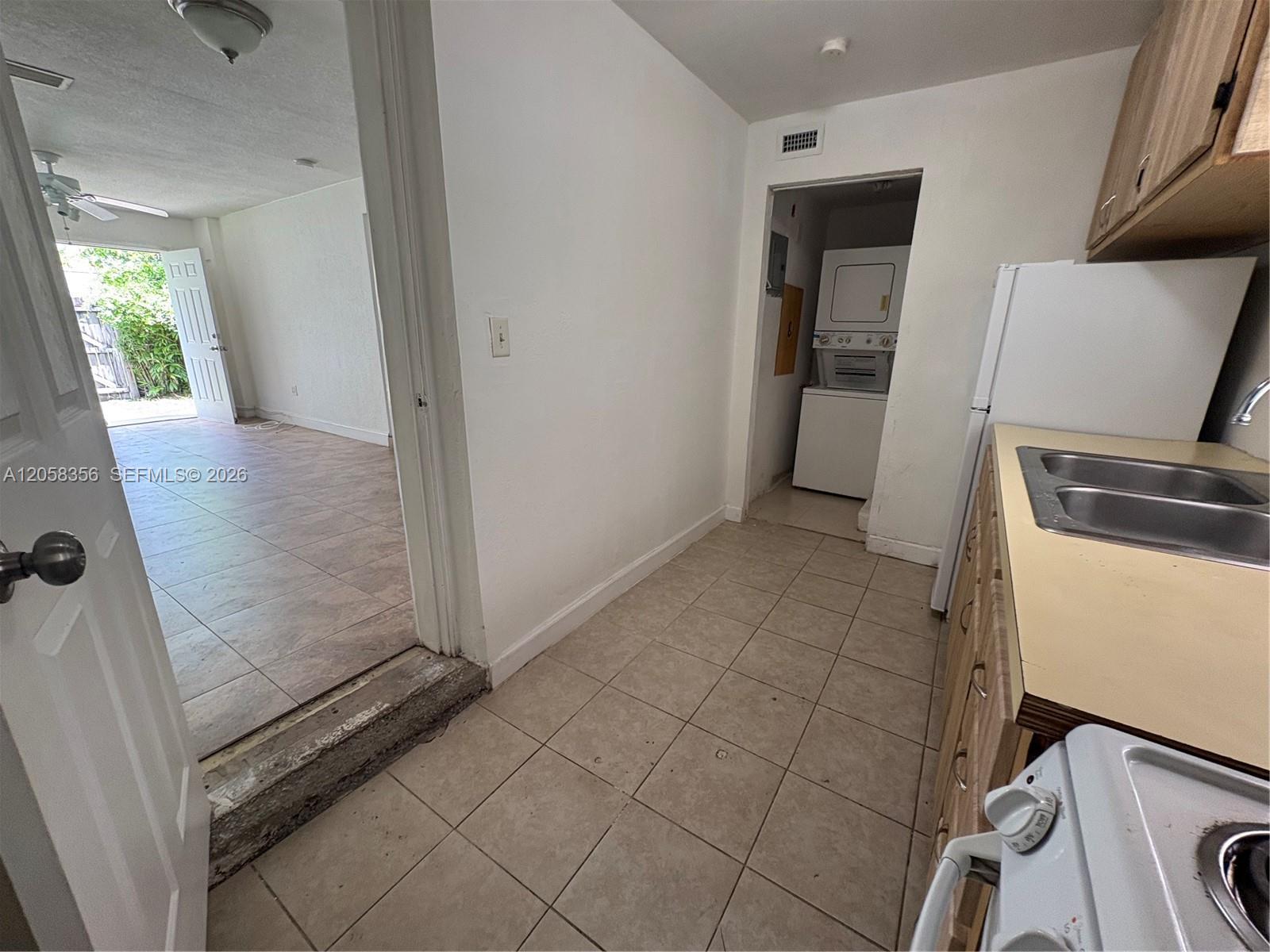 410 Pinecrest Drive 2 Property Photo 4