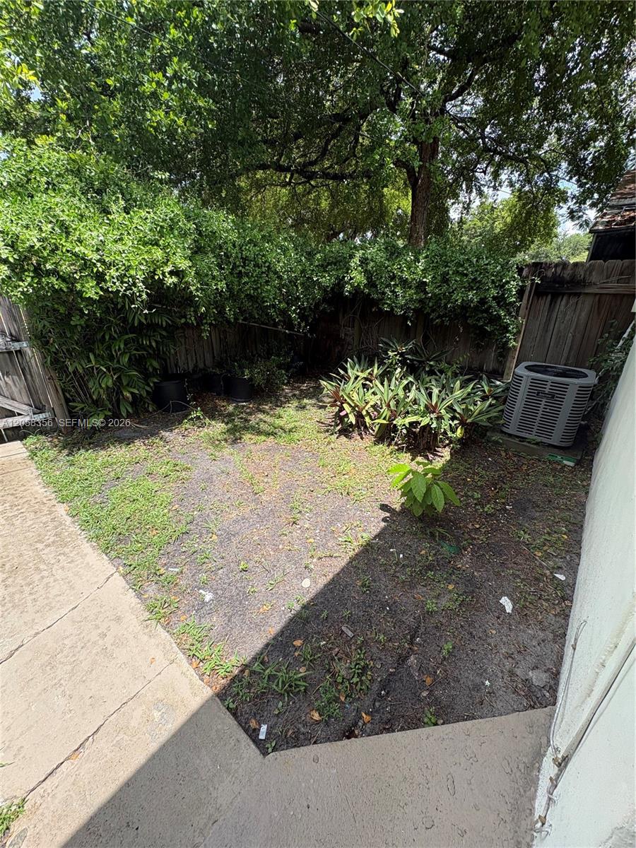 410 Pinecrest Drive 2 Property Photo 15