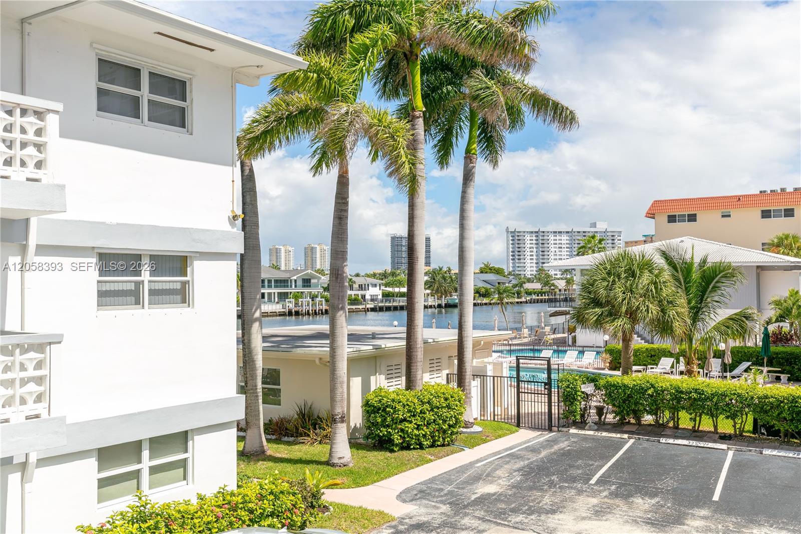 3135 S Ocean Drive 227 Property Photo 25