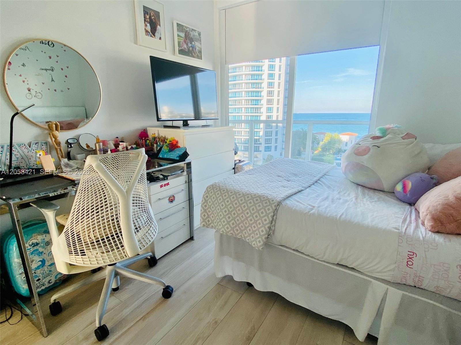 A12058421 Property Photo 22
