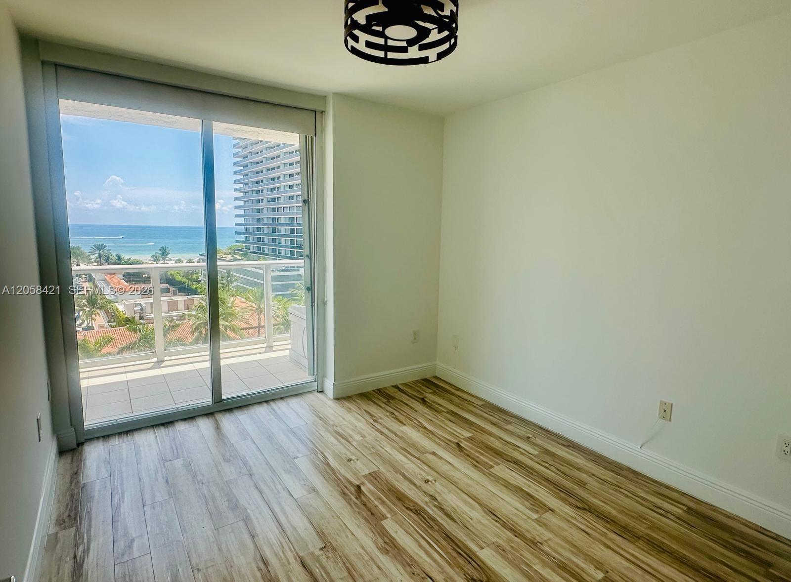 A12058421 Property Photo 23